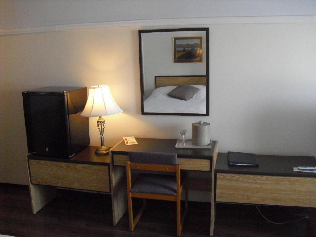 Auberge La Diligence Dolbeau-Mistassini Zimmer foto