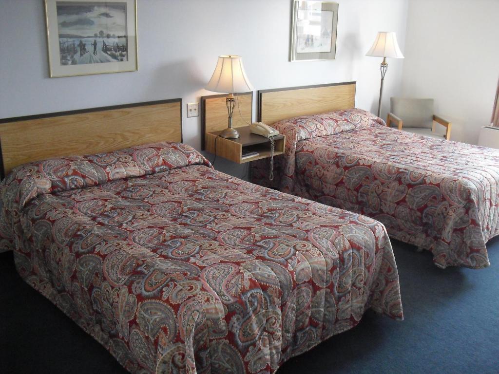 Auberge La Diligence Dolbeau-Mistassini Zimmer foto